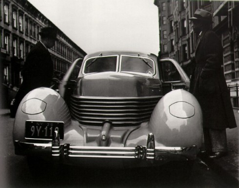 #  John Gutmann, Cord en Harlem, Nueva York, 1936 FUNDACIÓN MAPFRE © Colecciones FUNDACIÓN MAPFRE